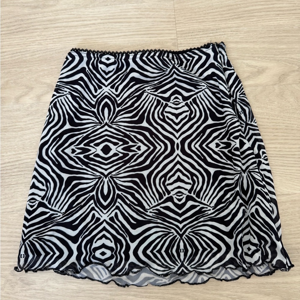 Princess Polly Monochrome Zebra Mini Skirt